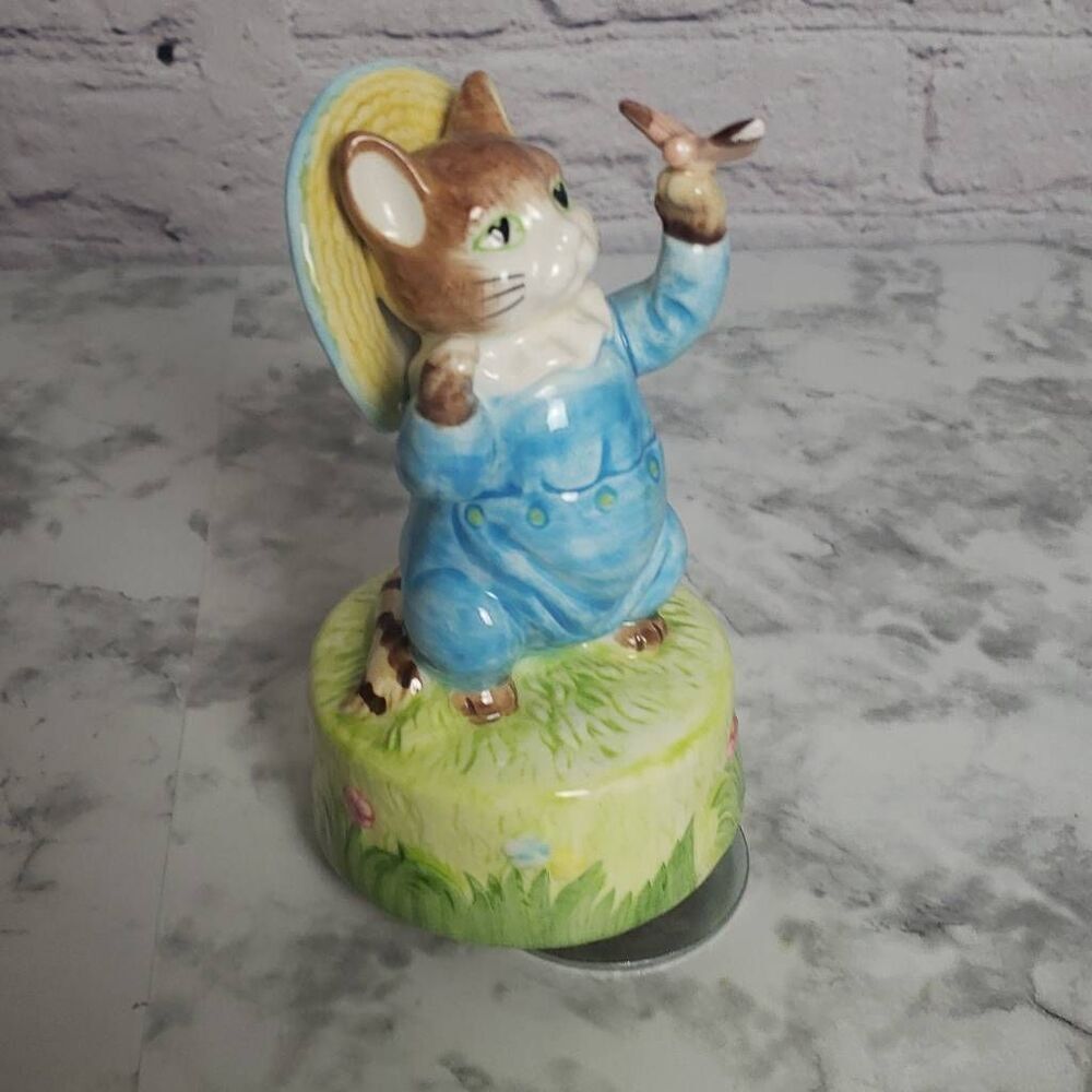 1988 Tom Kitten Schmid Music Collectible Beatrix Potter.